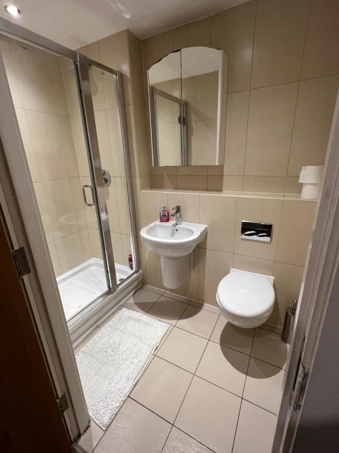 Bigkings Cosy 2 Bedroom Apartment With Free Parking In Central Manchester Extérieur photo